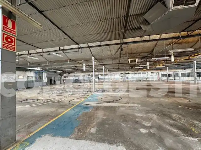 Nau industrial en venda a Besalu, imagen 9