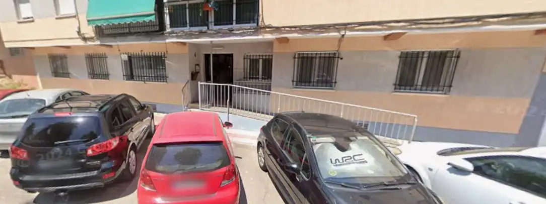 Vista exterior de Piso en venta en Estación