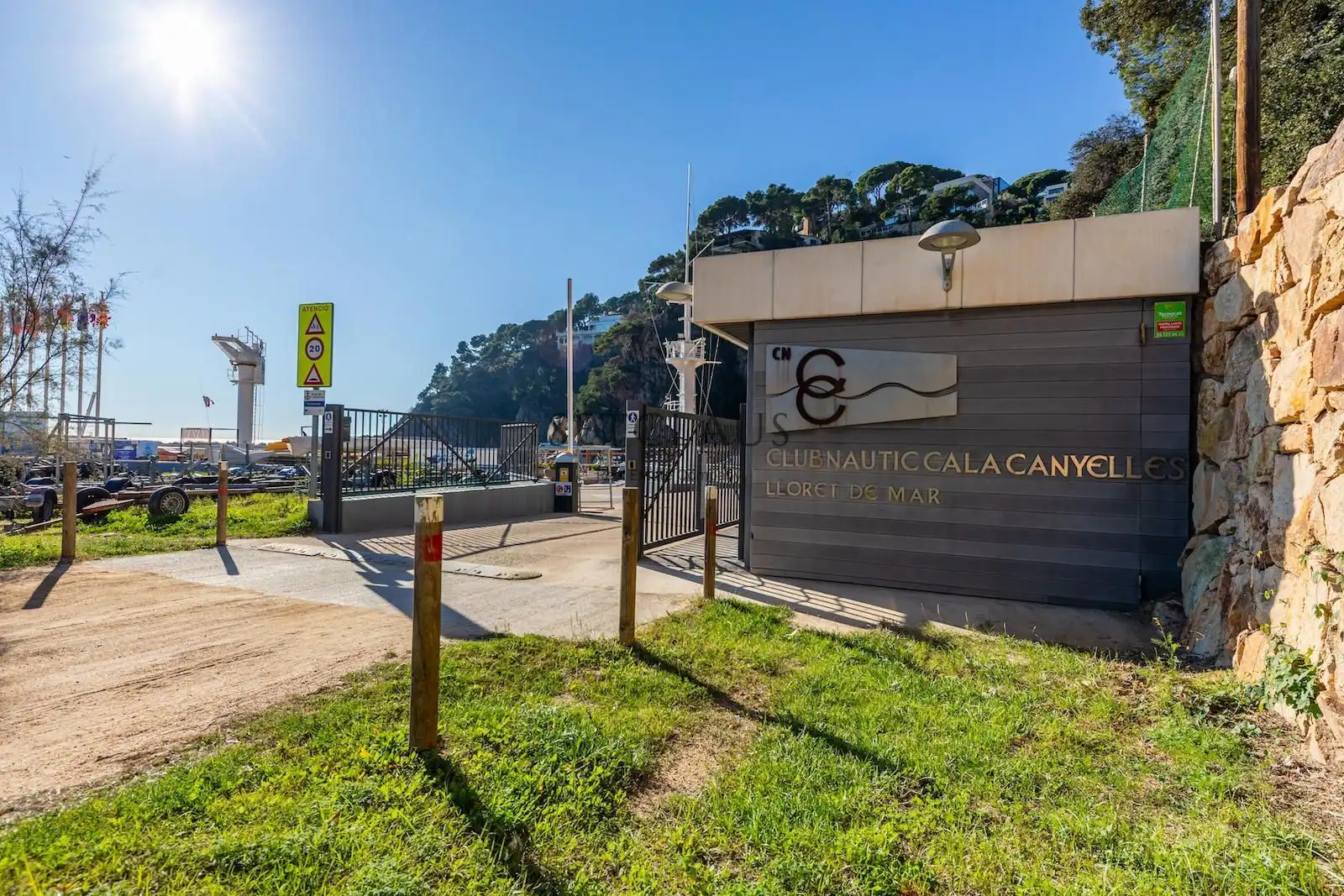 Vista exterior de Casa o xalet en venda en Lloret de Mar amb Calefacció, Jardí privat i Terrassa