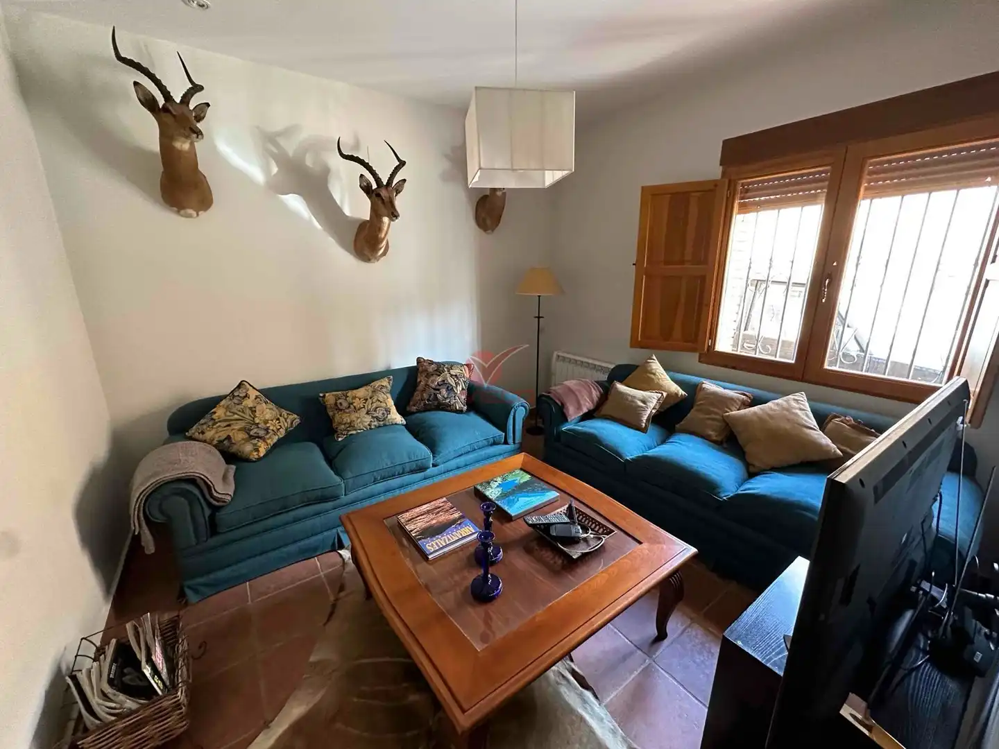 Sala d'estar de Casa o xalet en venda en Buenache de Alarcón amb Calefacció i Traster