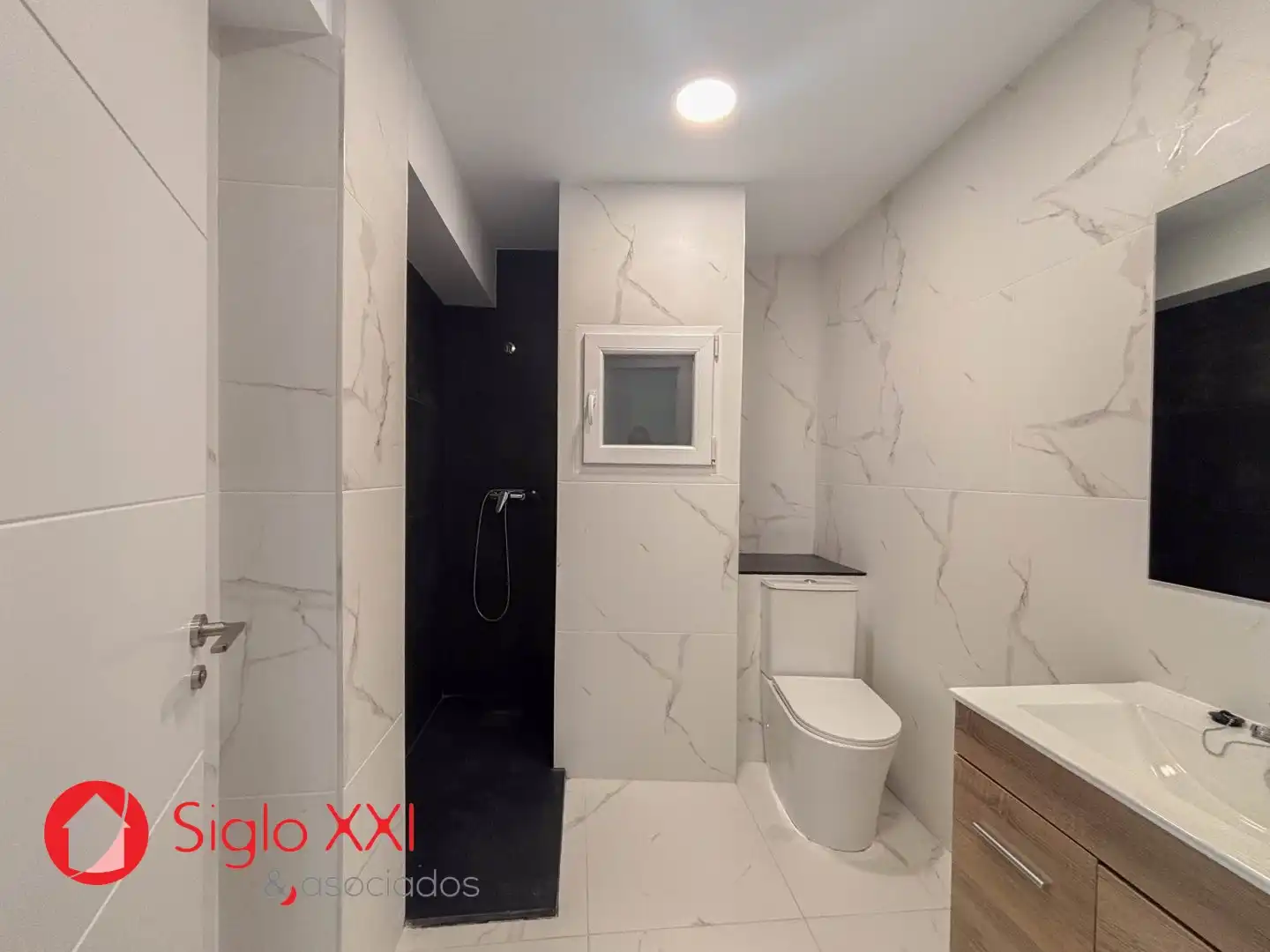 Badezimmer von Wohnung zur Miete in Vila-real mit Klimaanlage und Balkon