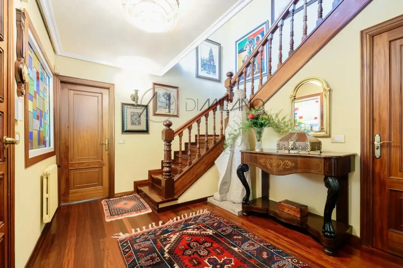 Casa o chalet en venta en Vigo  con Calefacción, Jardín privado y Parquet