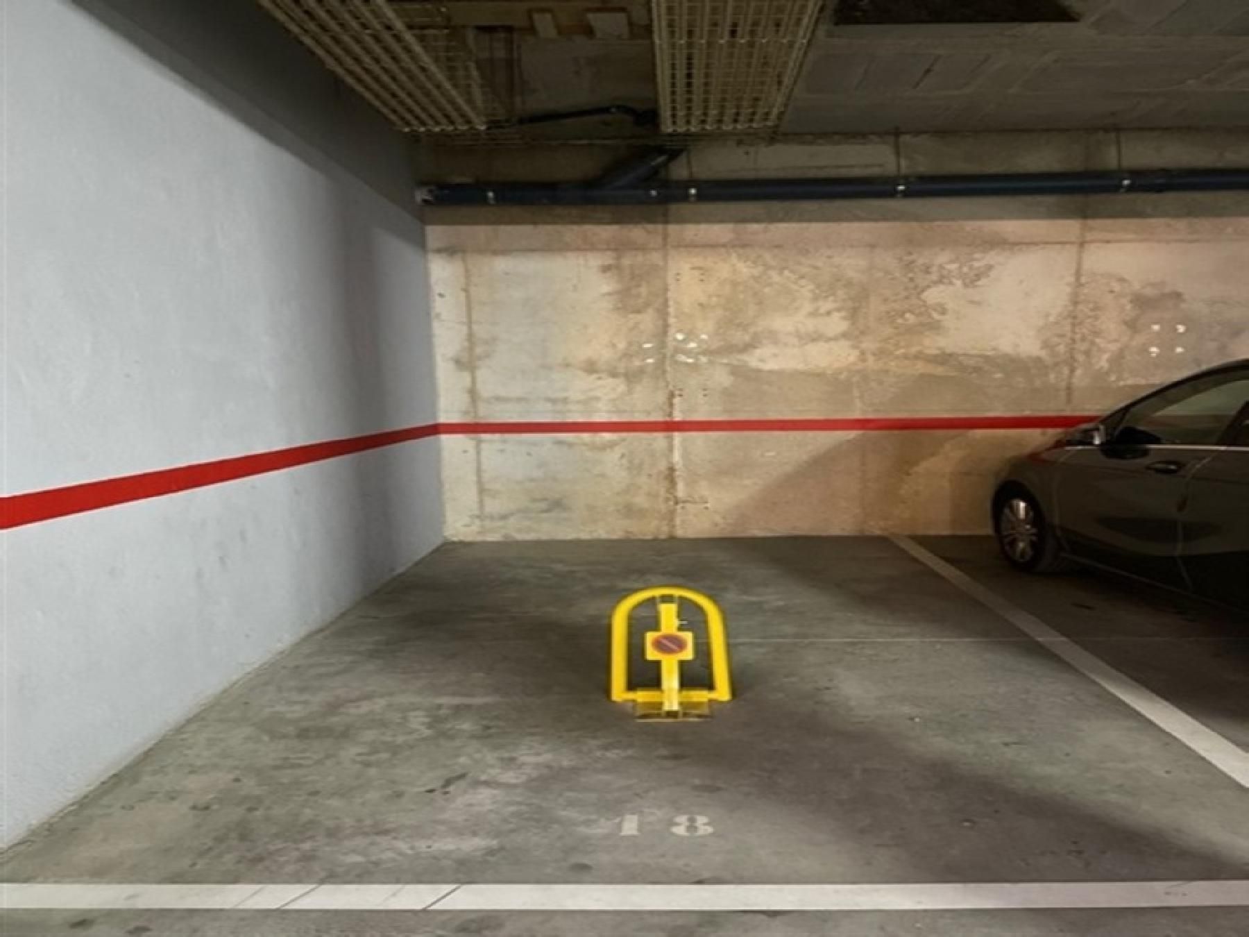 Parking de Garaje en venta en Badalona