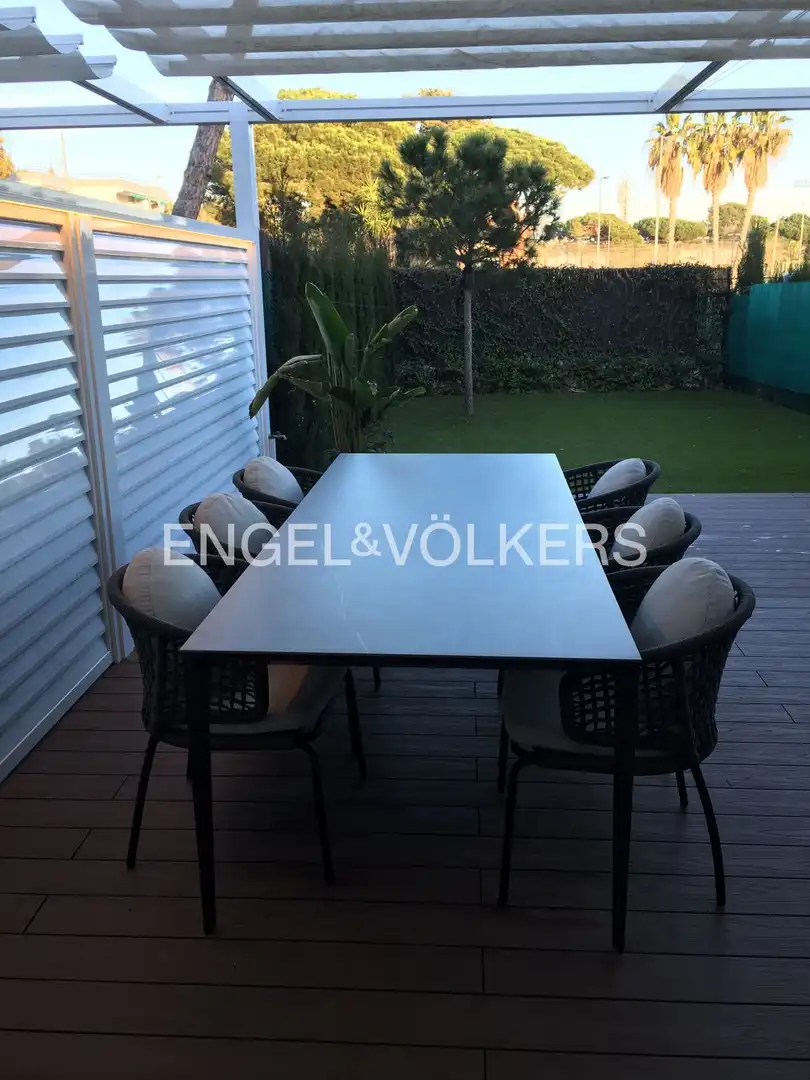 Terraza de Casa o chalet de alquiler en Gavà con Aire acondicionado, Calefacción y Jardín privado