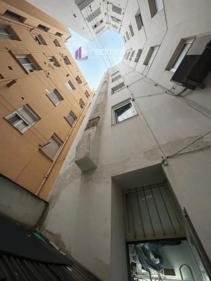 Business premises for sale in Calle de Fernández de los Ríos, imagen 2