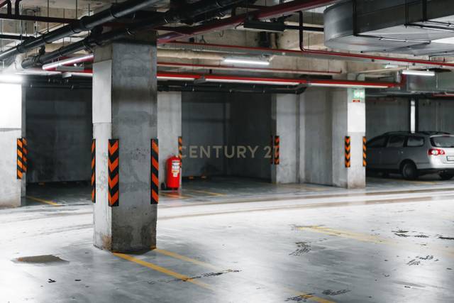 Garaje en Venta en Bailarin Jose Espadero, 11 en Garbinet - Parque de las Avenidas