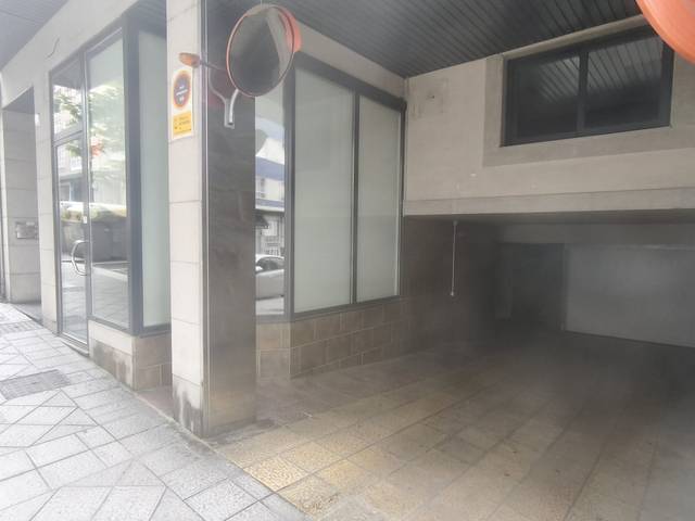 Local comercial en Alquiler en Rúa Celso Emilio Ferreiro, 30 en Centro