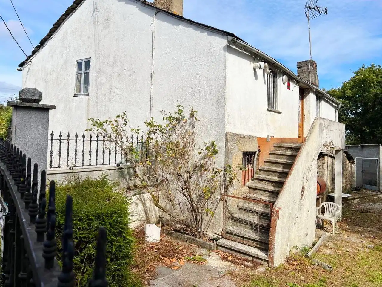 Vista exterior de Casa o chalet en venta en Lugo con Calefacción, Trastero y Amueblado