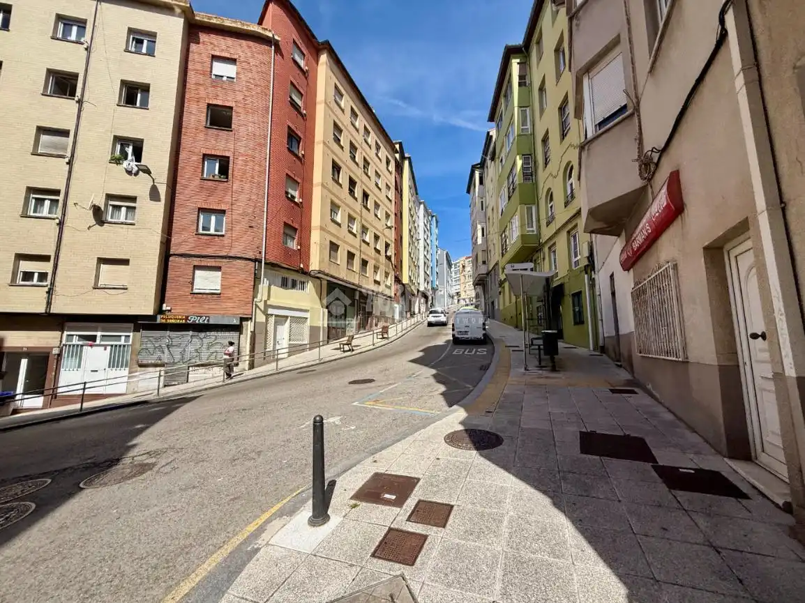 Vista exterior de Piso en venta en Santander con Calefacción