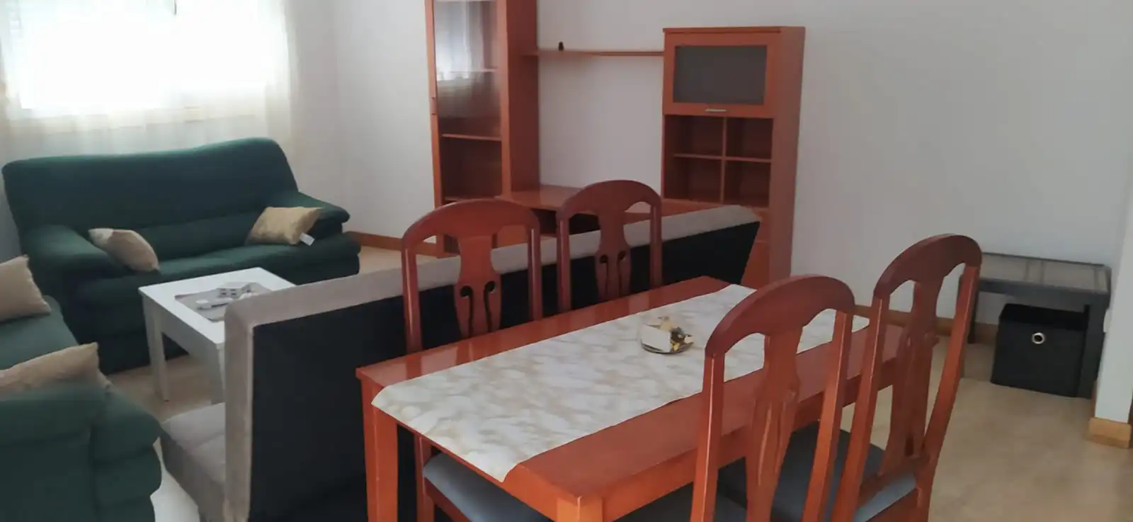 Esszimmer von Wohnungen zur Miete in Castellanos de Moriscos mit Heizung, Möbliert und Ofen
