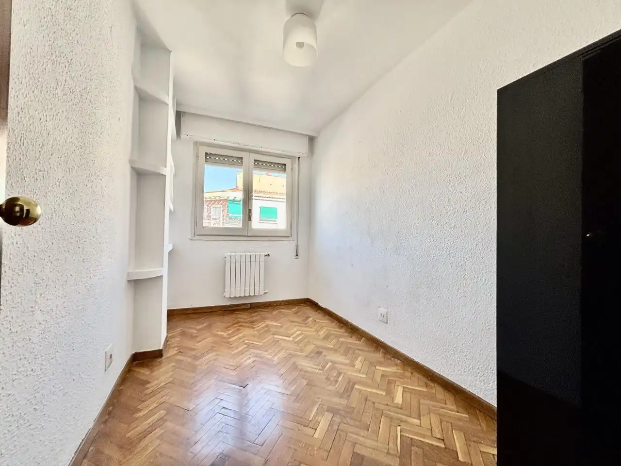 Habitación de Piso en venta en Zaragoza con Aire acondicionado, Calefacción y Parquet