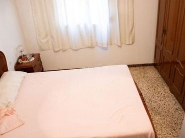 Casa amb jardí en venda a Calle Clavel 26