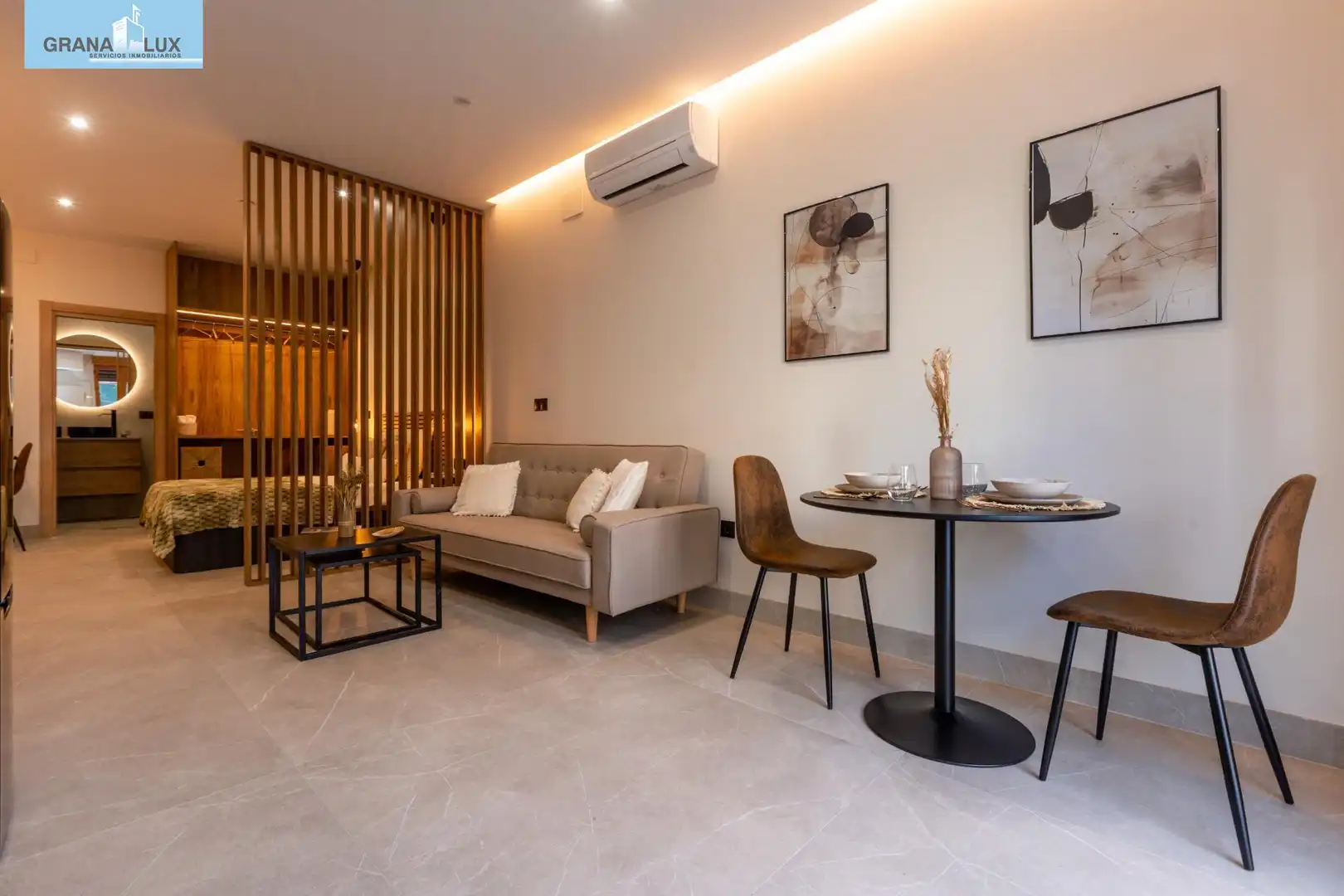 Living room of Study for sale in Granada  with Air Conditioner, Heating and Alarm
