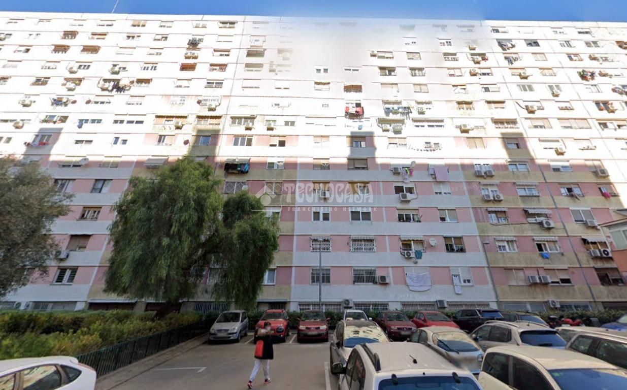 Vista exterior de Pis en venda en L'Hospitalet de Llobregat