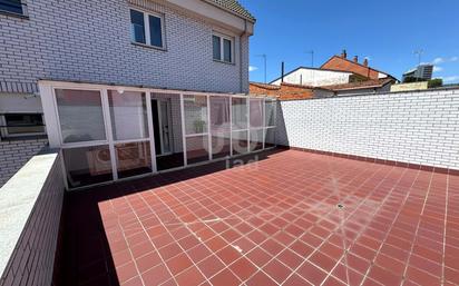 Terrassa de Pis en venda en León Capital  amb Calefacció i Terrassa
