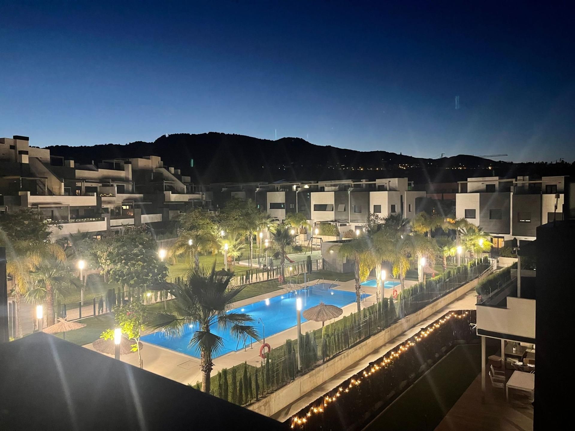 Vista exterior de Planta baja en venta en  Córdoba Capital con Aire acondicionado, Jardín privado y Terraza