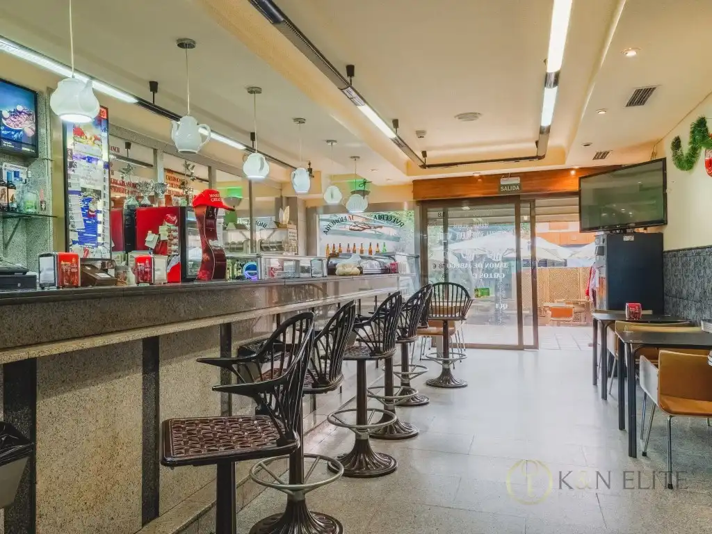 Local comercial en venta en Avenida Monteclaro, imagen 17