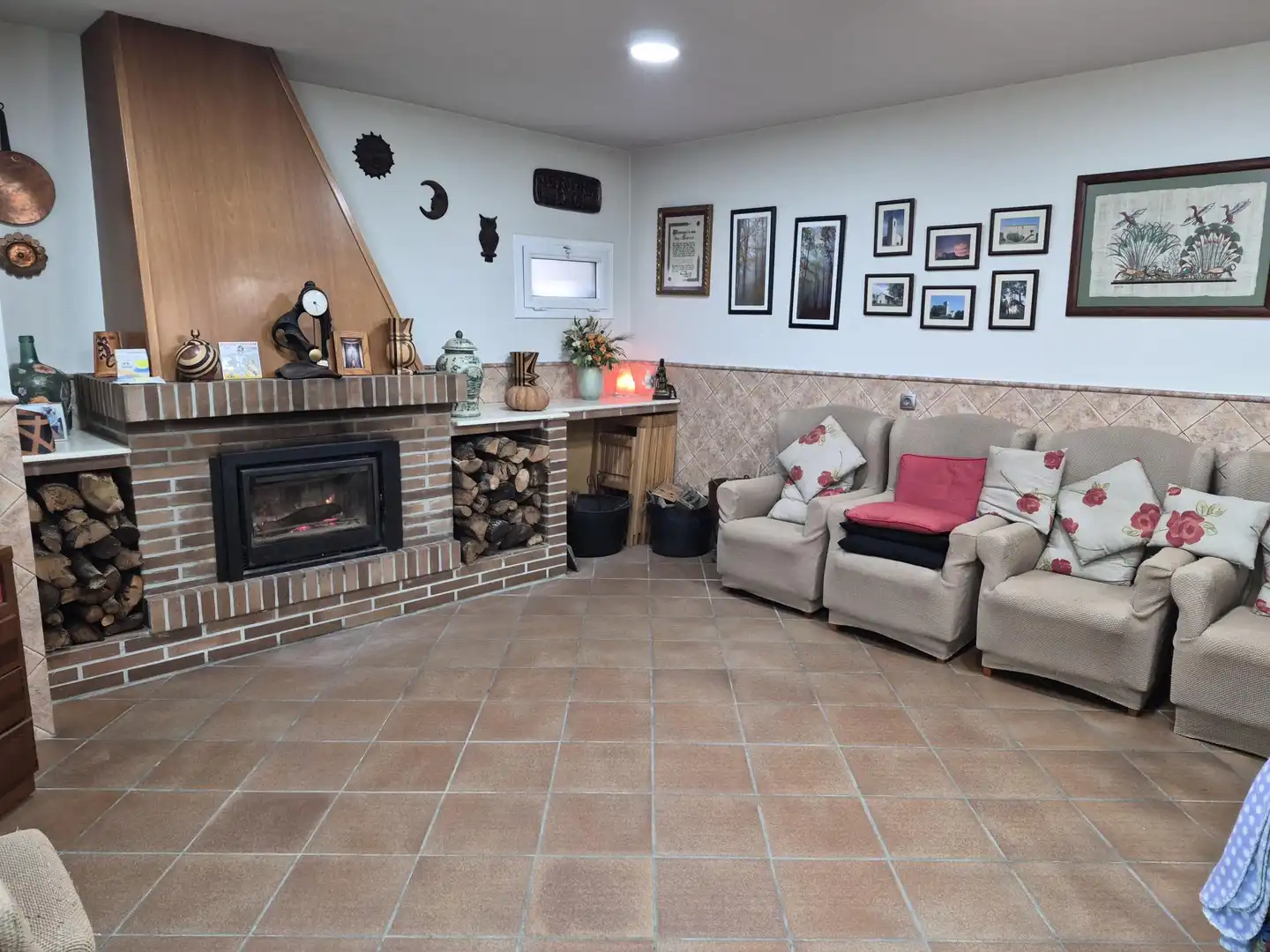 Sala de estar de Casa o chalet en venta en Lliçà d'Amunt con Calefacción y Jardín privado