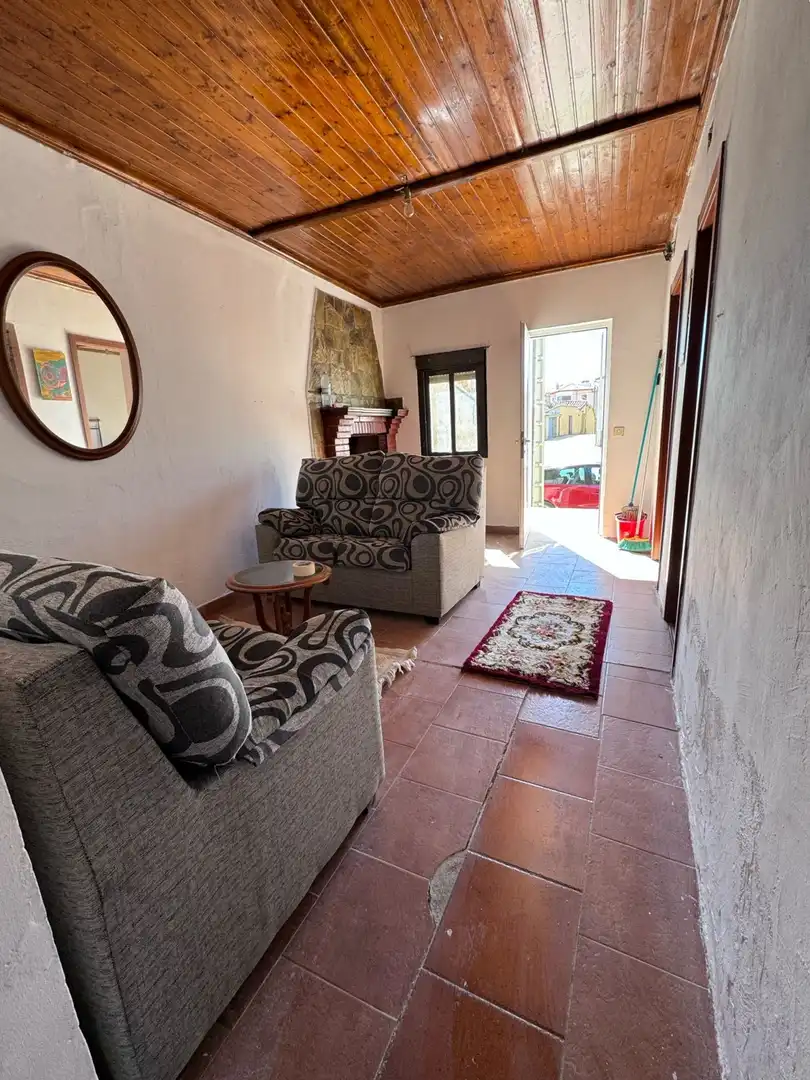 Sala d'estar de Casa o xalet en venda en Villardondiego amb Terrassa i Traster