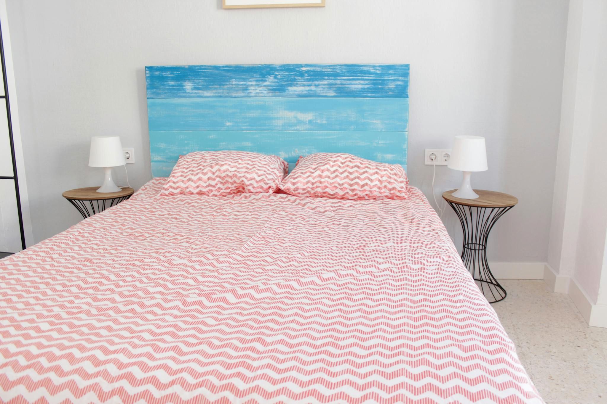 Bedroom of Flat to share in  Sevilla Capital  with Air Conditioner, Furnished and Washing machine