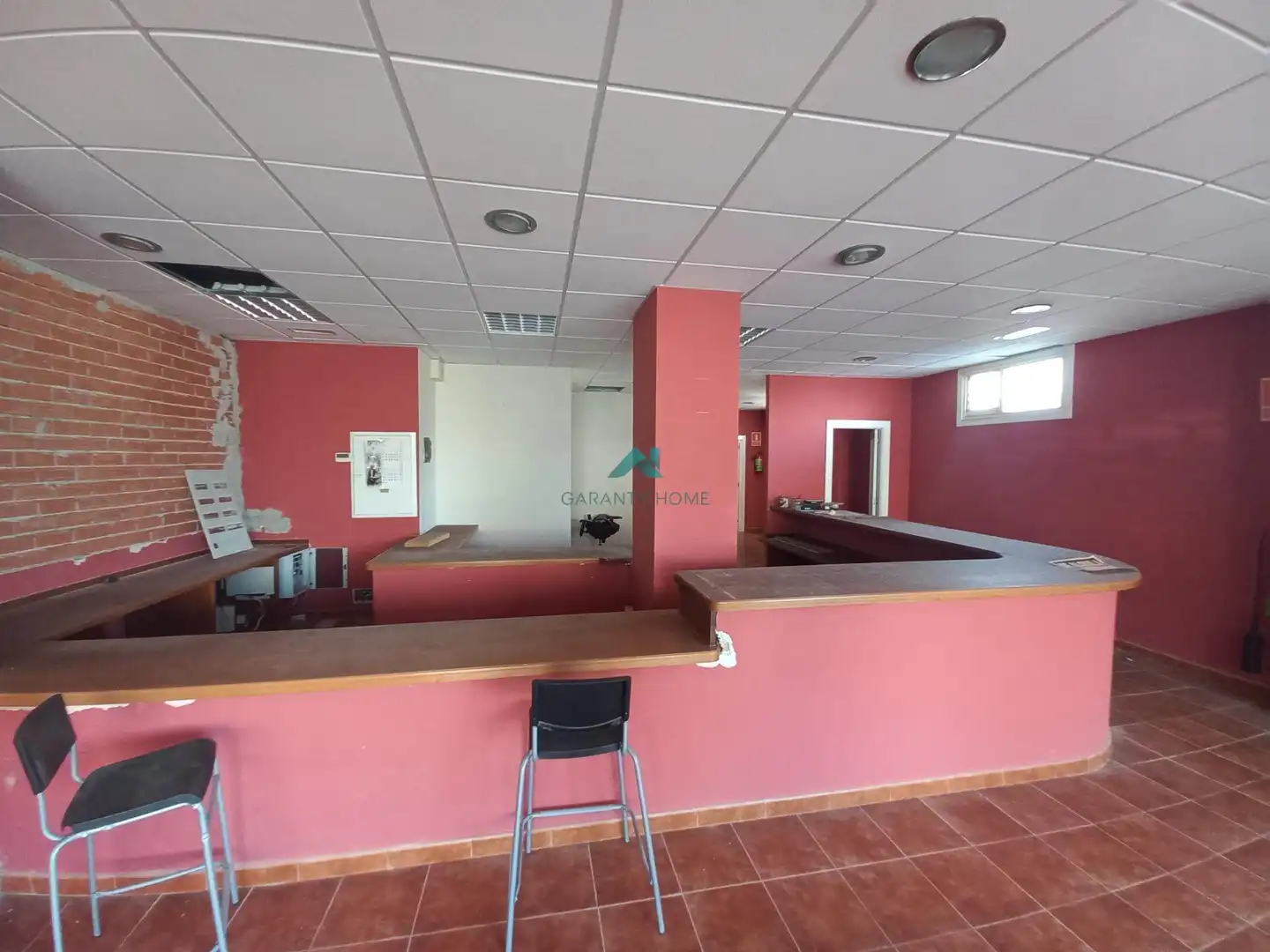 Locale commerciale in affitto a Limpias