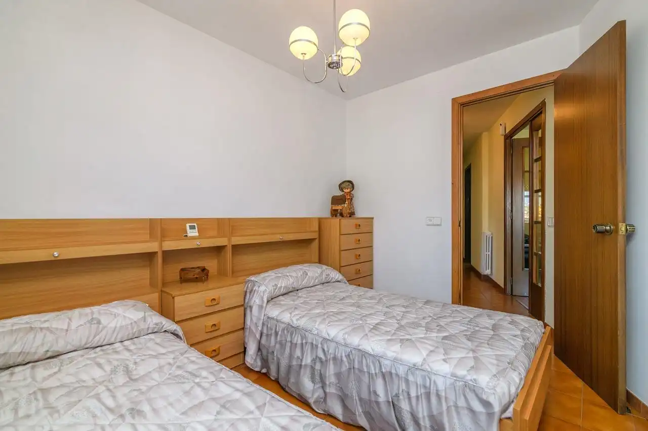Schlafzimmer von Wohnung zum Verkauf in Manresa mit Heizung, Abstellraum und Balkon