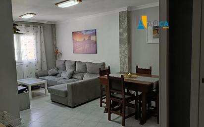 Living room of Flat for sale in La Línea de la Concepción  with Air Conditioner and Furnished