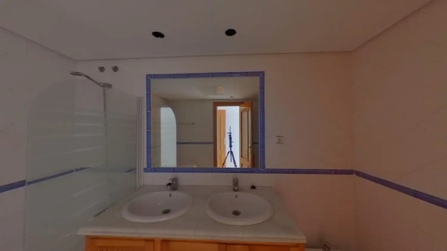 Bathroom of Duplexes for sale in Marbella  with Heating, Terrace and Community pool