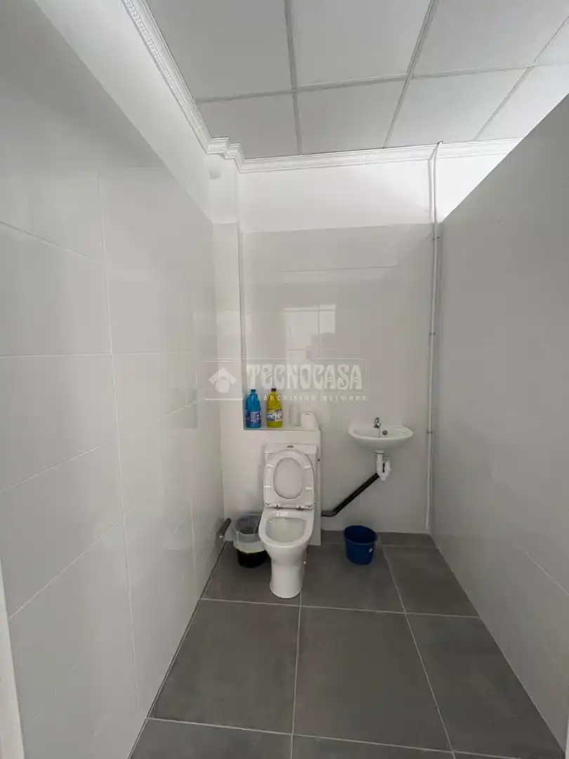 Baño de Local de alquiler en Rioja