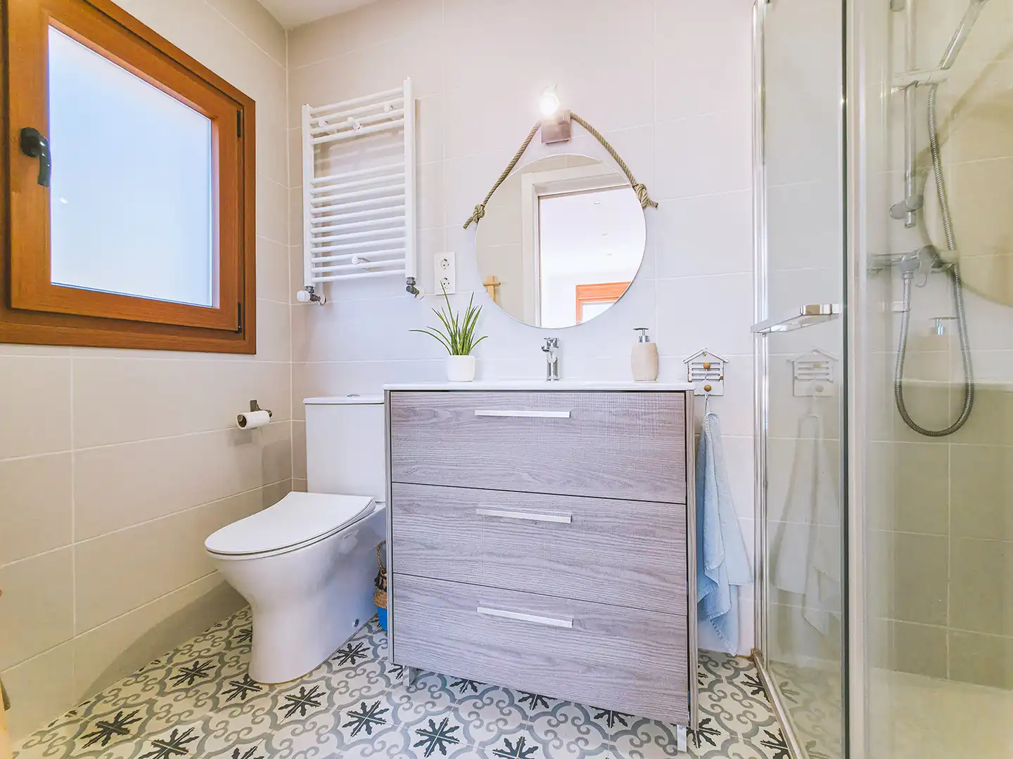 Bathroom of Houses for sale in Sant Pol de Mar  with Air Conditioner, Heating and Private garden
