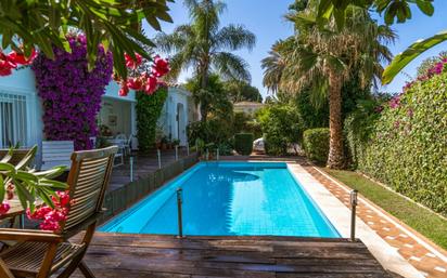 Piscina de Casa o xalet en venda en Marbella amb Calefacció, Jardí privat i Terrassa