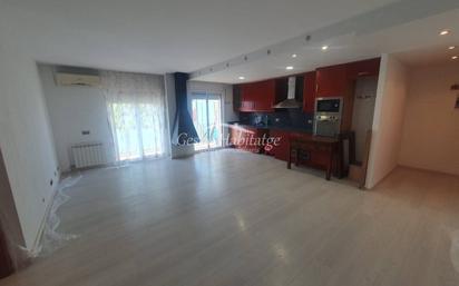 Kitchen of Flat for sale in Les Franqueses del Vallès  with Air Conditioner, Heating and Parquet flooring