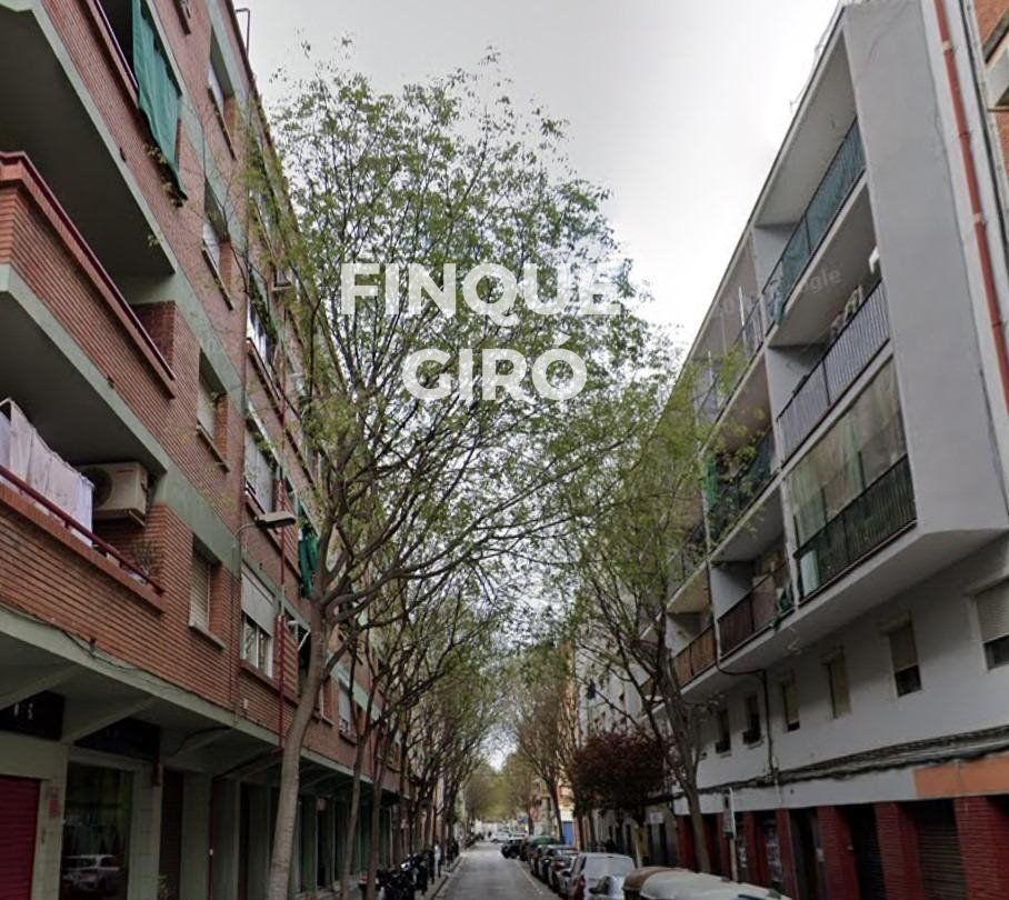 Vista exterior de Traster en venda en L'Hospitalet de Llobregat