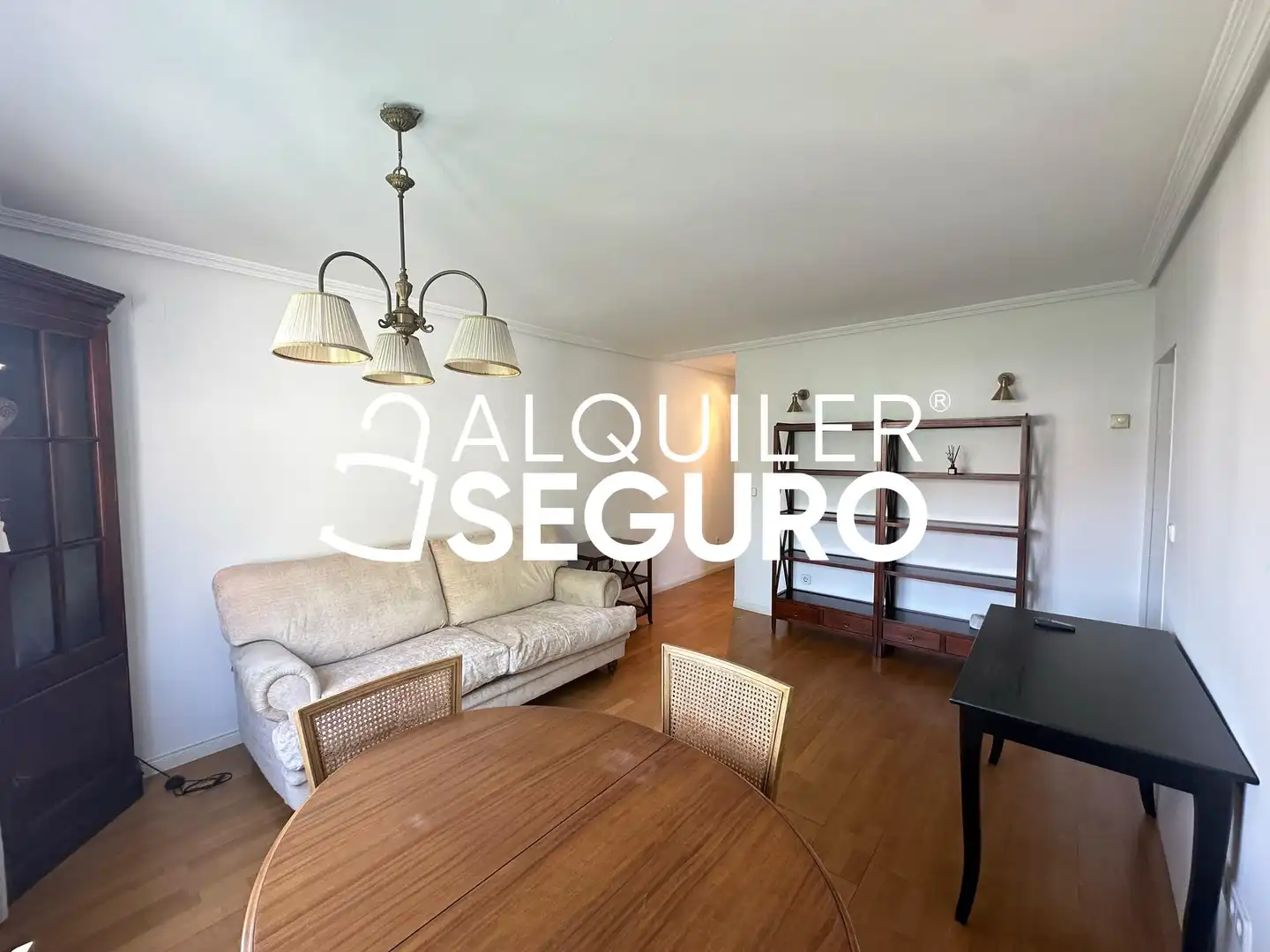 Flat with lift to rent in Moratalaz
