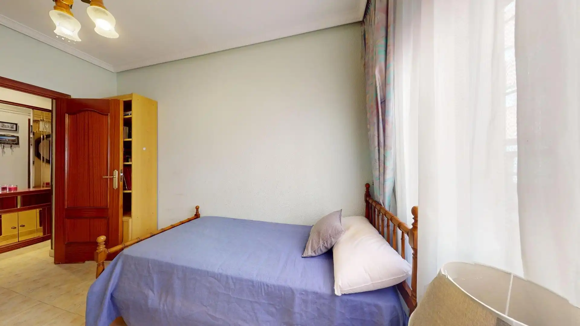 Habitación de Planta baja en venta en Madrid con Aire acondicionado y Calefacción