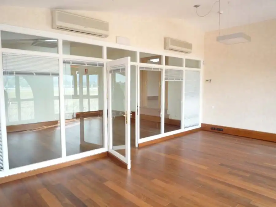 Oficina en venta en Camargo con Aire acondicionado y Trastero