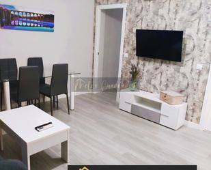 Sala d'estar de Pis de lloguer en Mérida amb Aire condicionat i Moblat