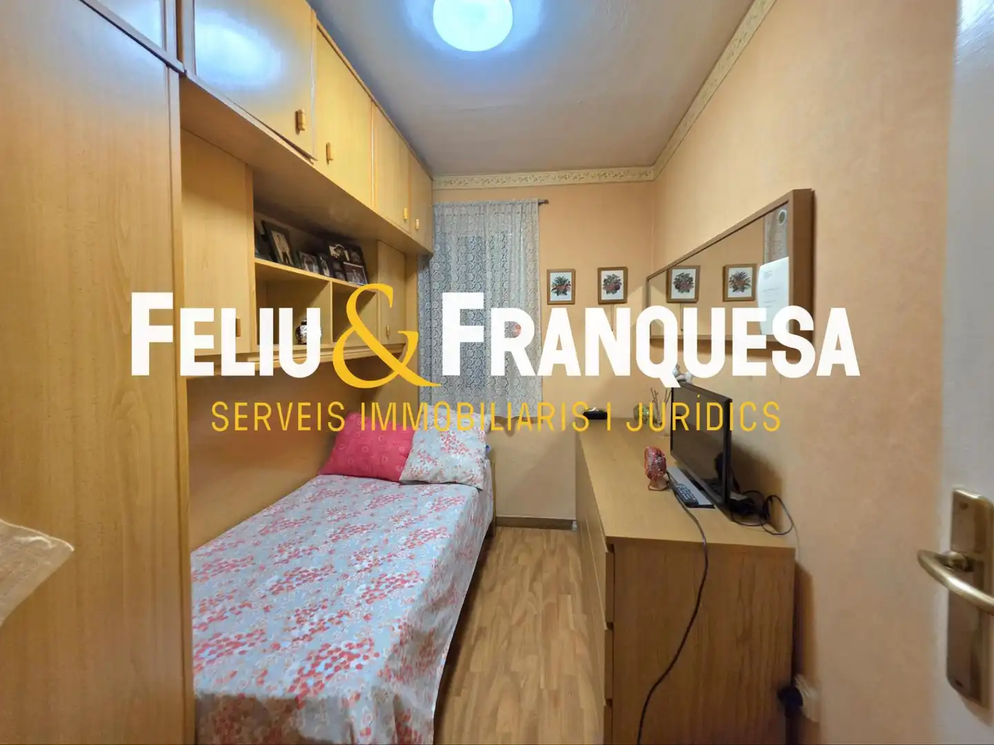 Bedroom of Flat for sale in El Coll