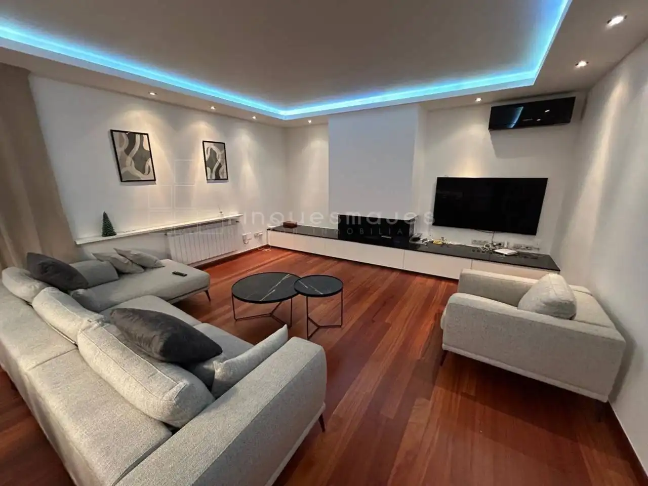 Living room of Houses for sale in Castelldefels  with Air Conditioner, Heating and Private garden
