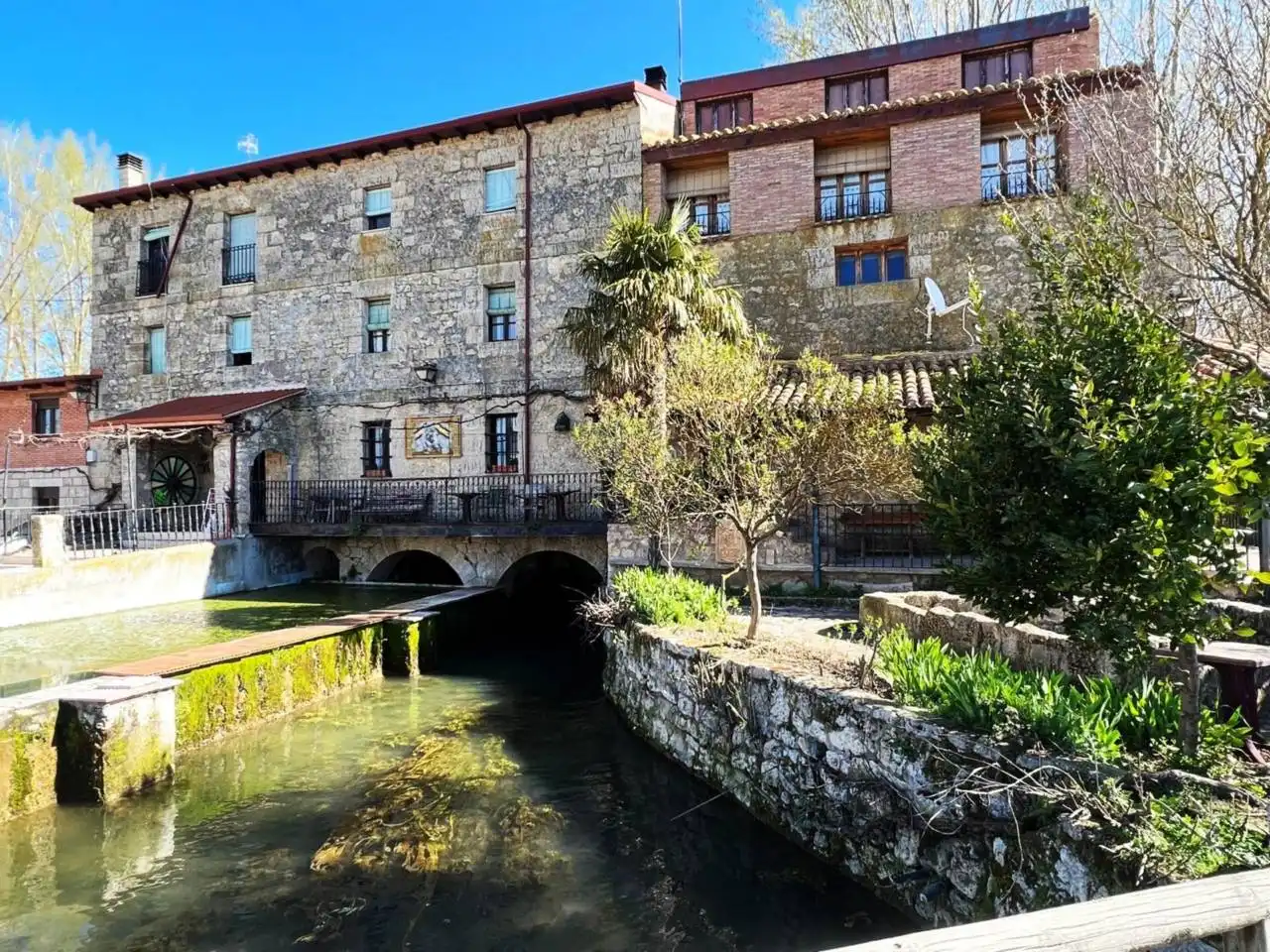 Vista exterior de Casa o chalet en venta en Frandovínez