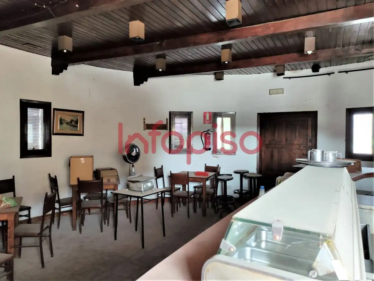 Local commercial à vendre à Valdepeñas, imagen 2