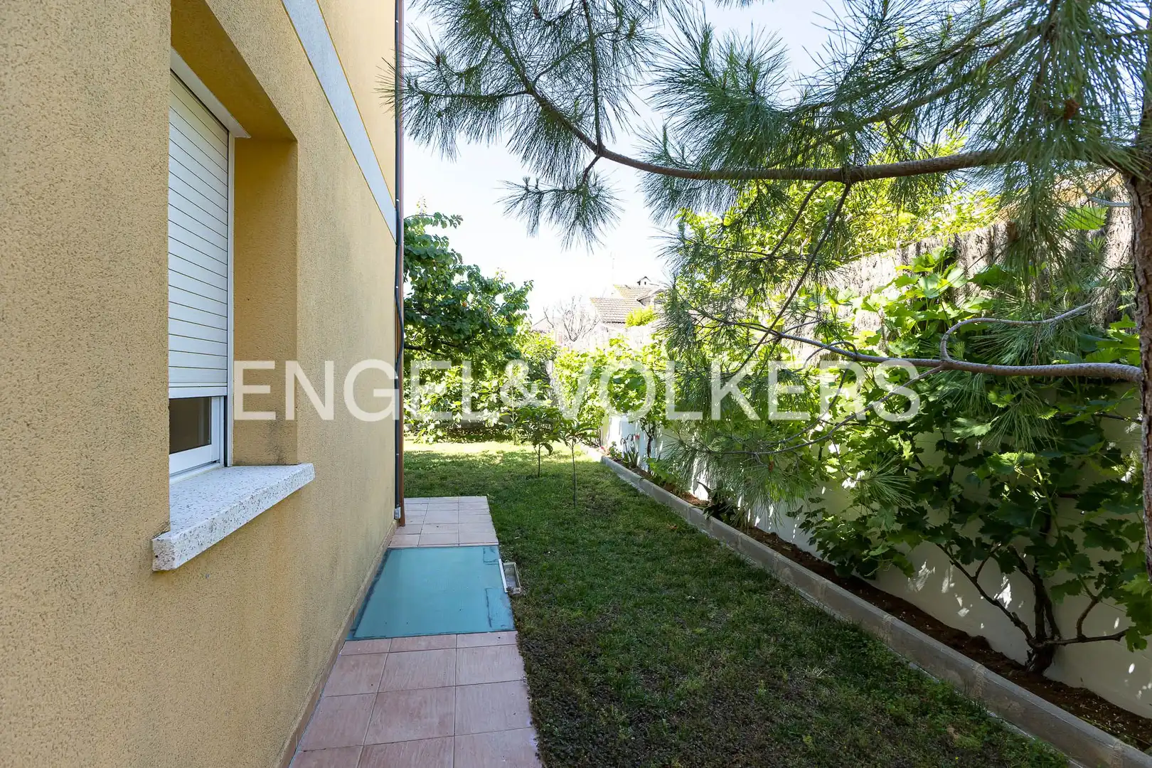 Terrassa de Casa o xalet en venda en Cubelles amb Aire condicionat, Calefacció i Jardí privat