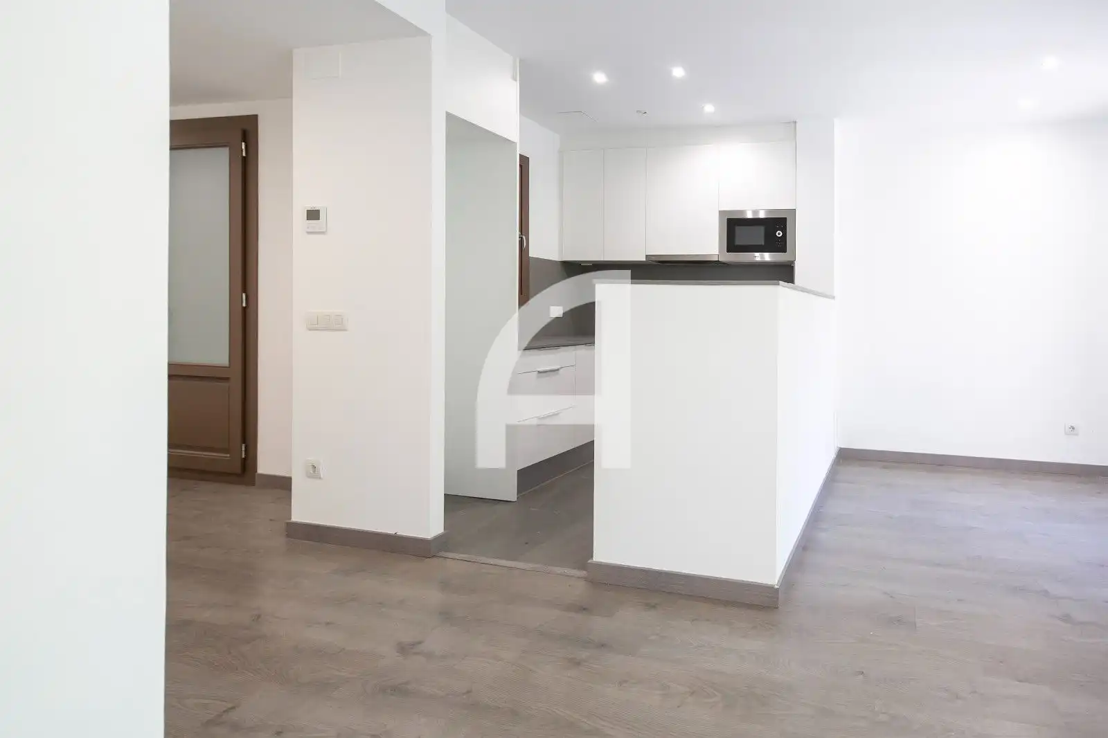 Flat with terrace for sale in Paral.Lel, imagen 4