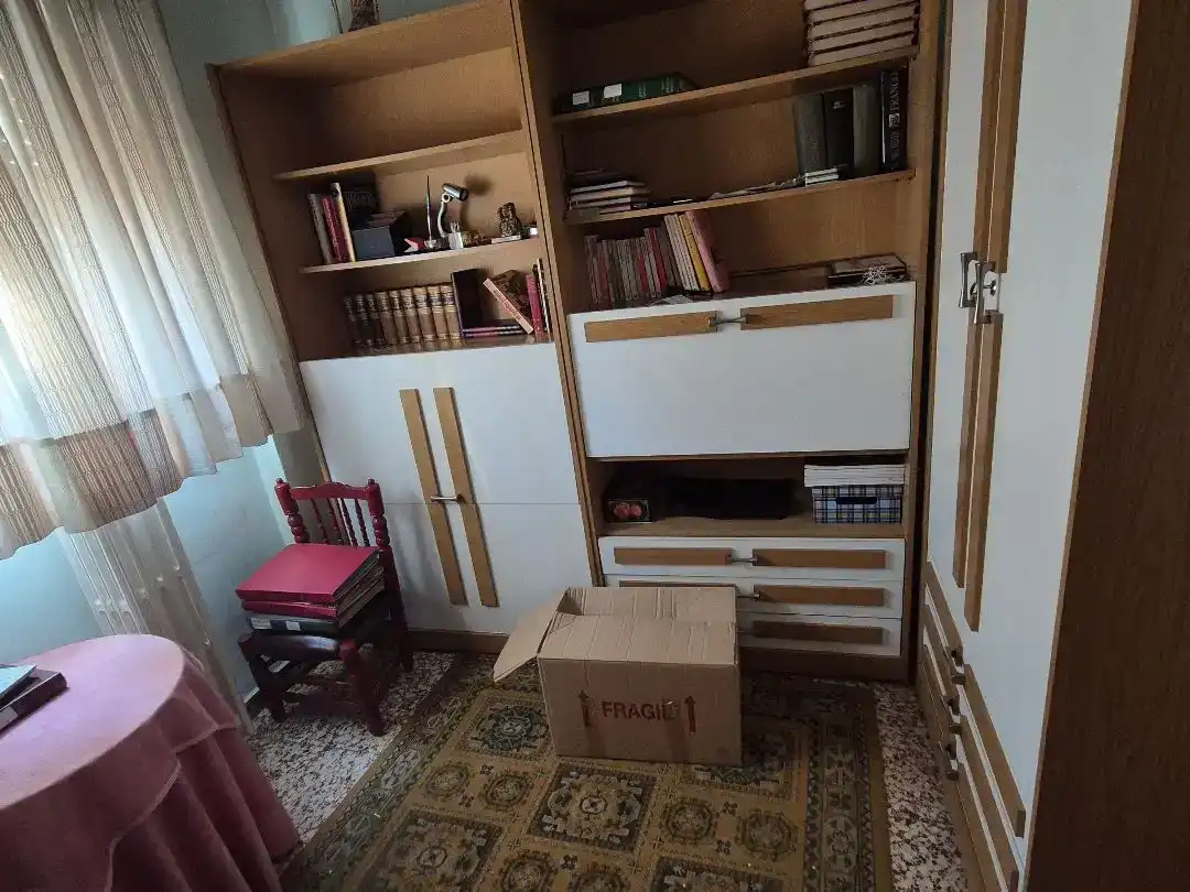 Dormitori de Pis en venda en Utiel amb Balcó