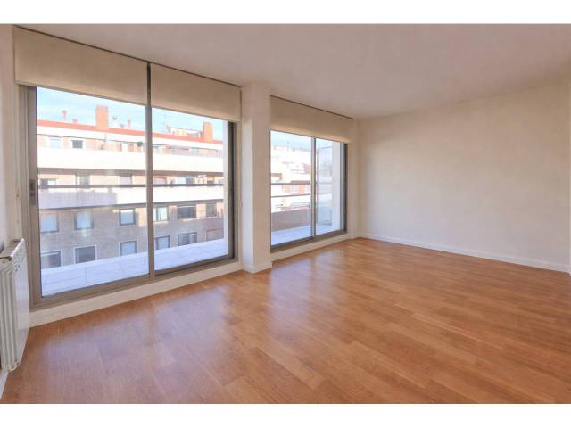 Ático en Venta en Calle Escorial en Vila de Gràcia