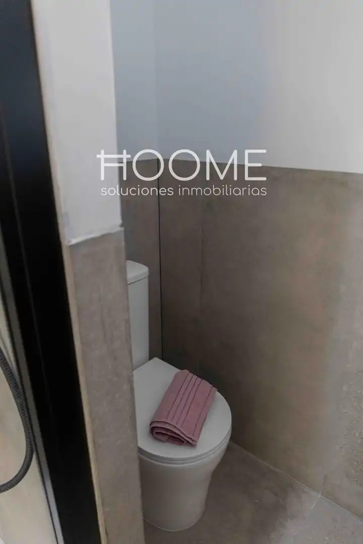 Baño de Piso en venta en San Sebastián de los Reyes con Aire acondicionado, Parquet y Amueblado