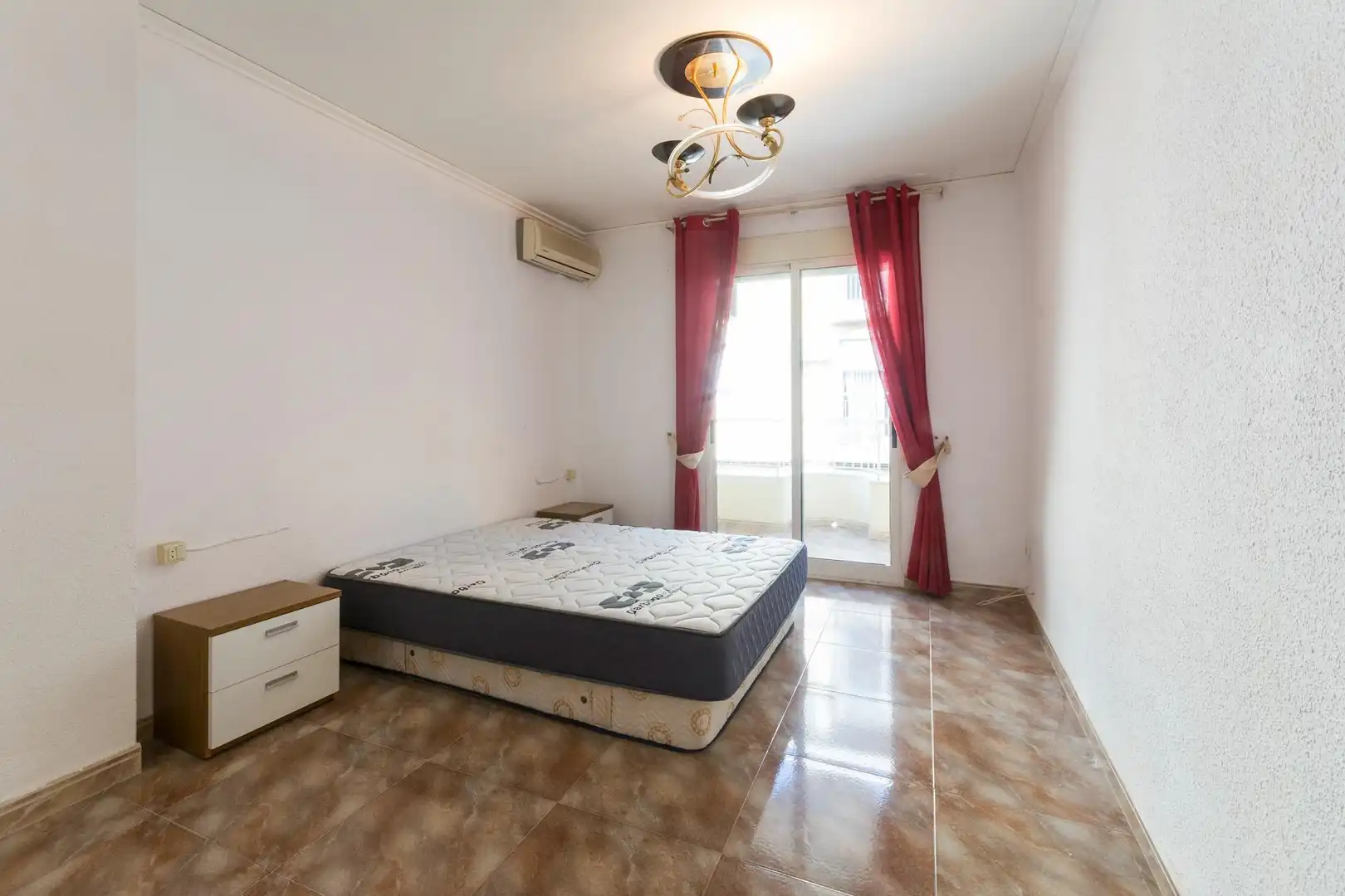 Habitación de Piso en venta en Bellreguard con Aire acondicionado, Calefacción y Terraza