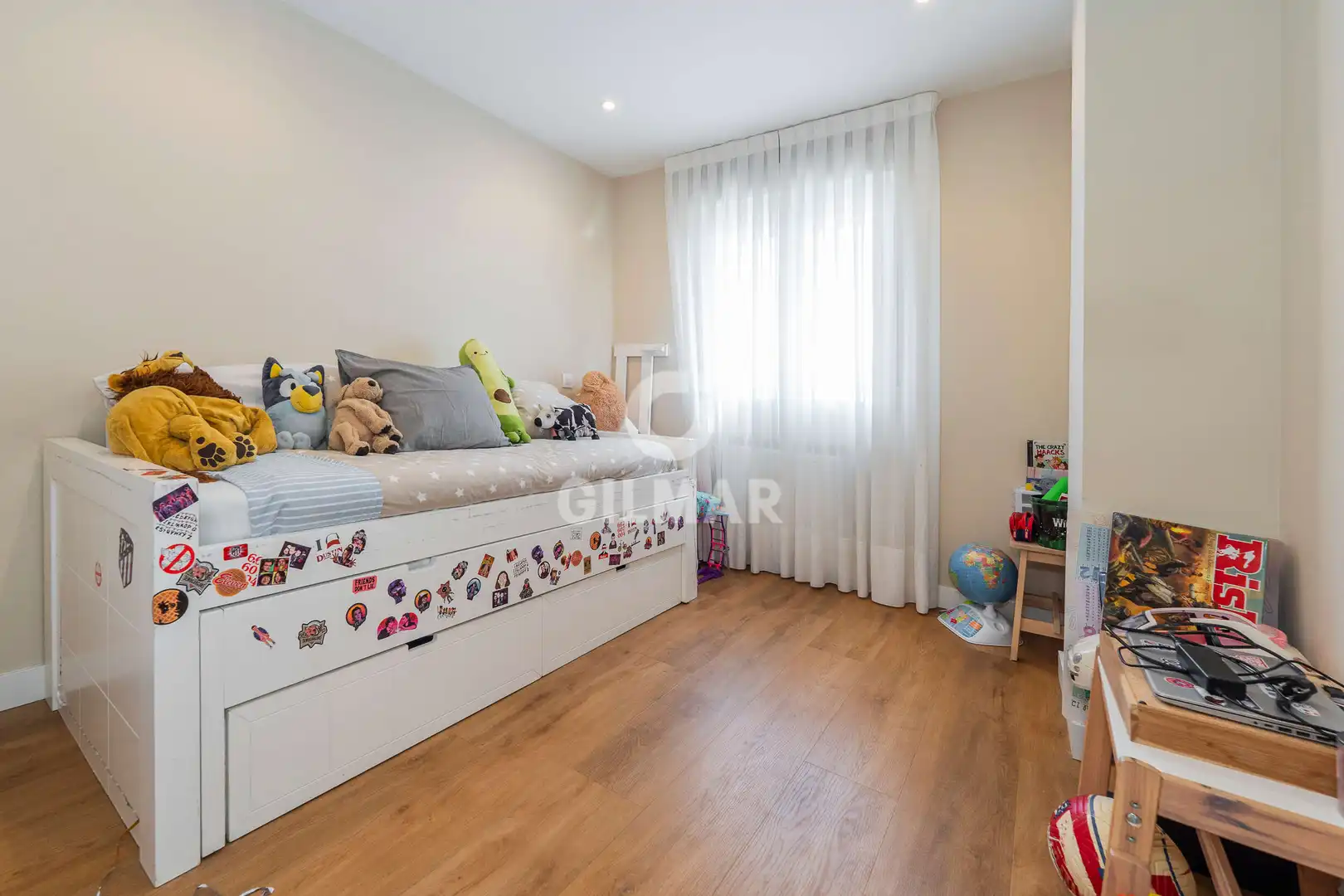 Bedroom of Flat for sale in Madrid  with Heating, Private garden and Swimming Pool