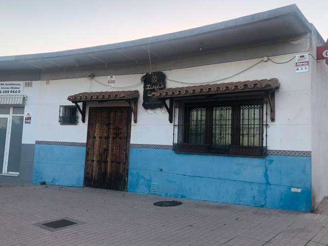 Local comercial en Alquiler en Calle La Carrasca, 26 en Los Barrios