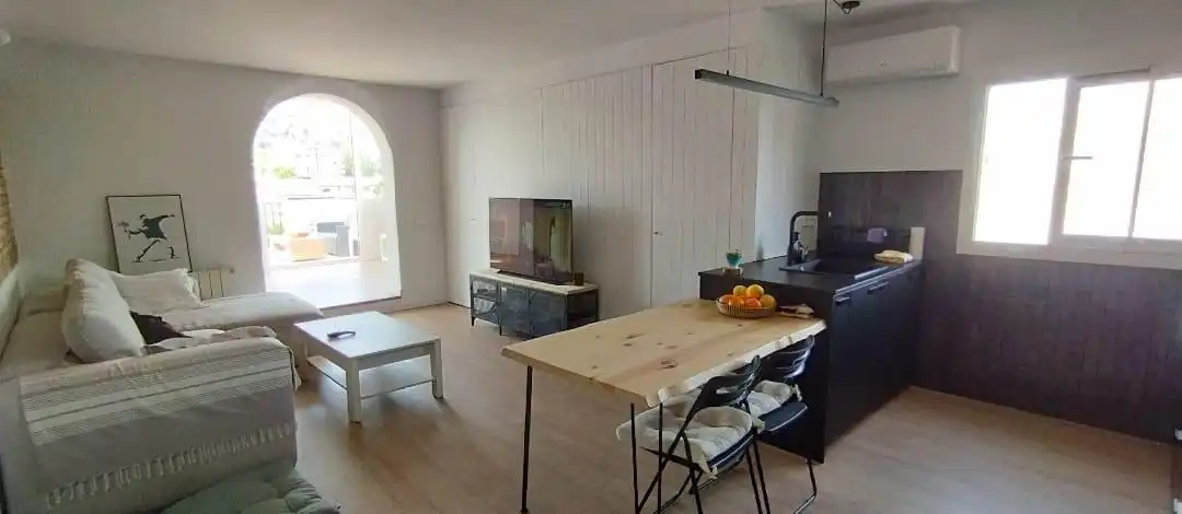 Sala de estar de Ático en venta en Esplugues de Llobregat con Aire acondicionado, Calefacción y Terraza
